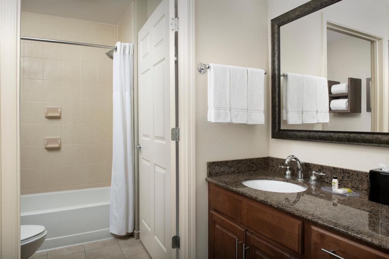 One-Bedroom King Suite at Staybridge Suites Greenville I-85 Woodruff Road by IHG