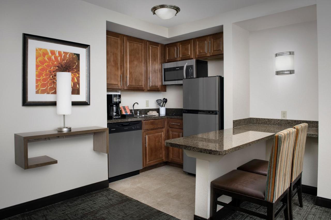 One-Bedroom King Suite at Staybridge Suites Greenville I-85 Woodruff Road by IHG