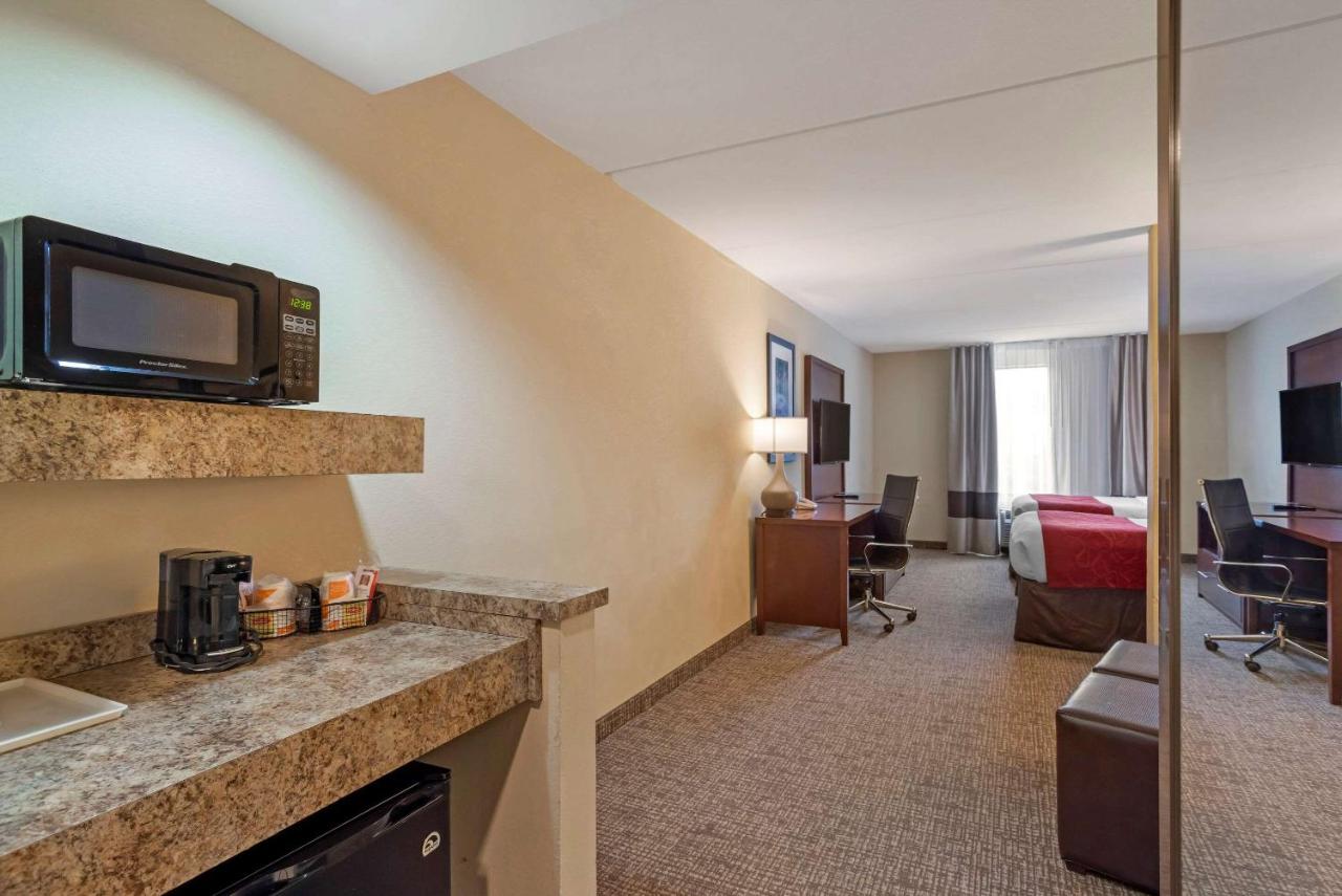 Double Suite with Two Double Beds - Non-Smoking at Comfort Suites Fredericksburg North