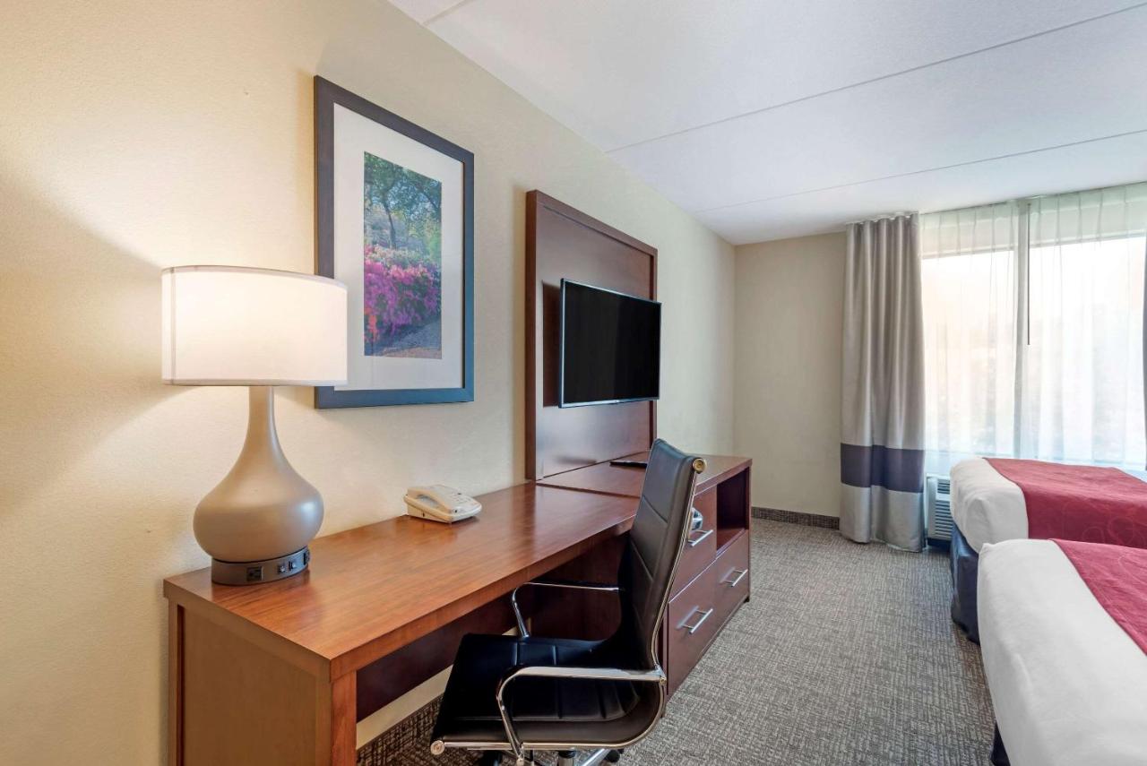 Double Suite with Two Double Beds - Non-Smoking at Comfort Suites Fredericksburg North