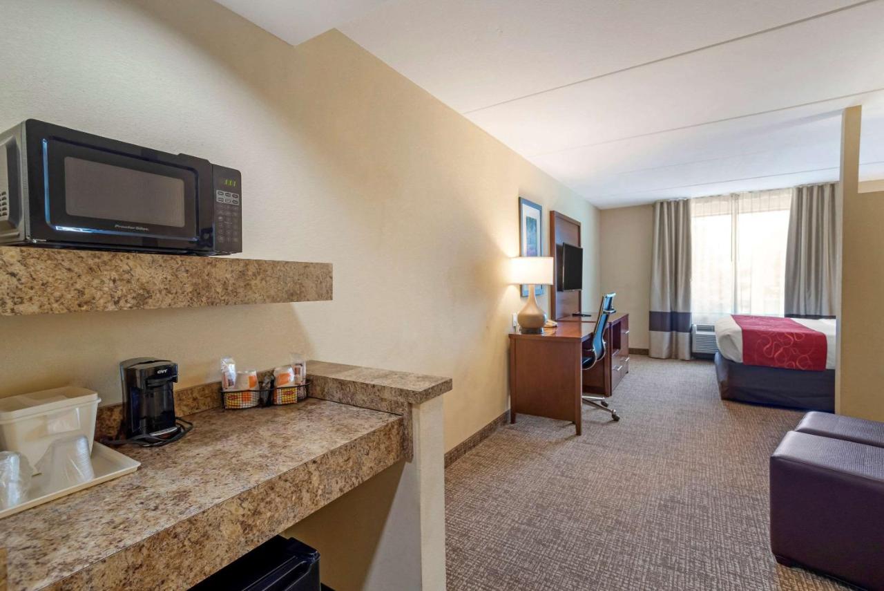Double Suite with Two Double Beds - Non-Smoking at Comfort Suites Fredericksburg North
