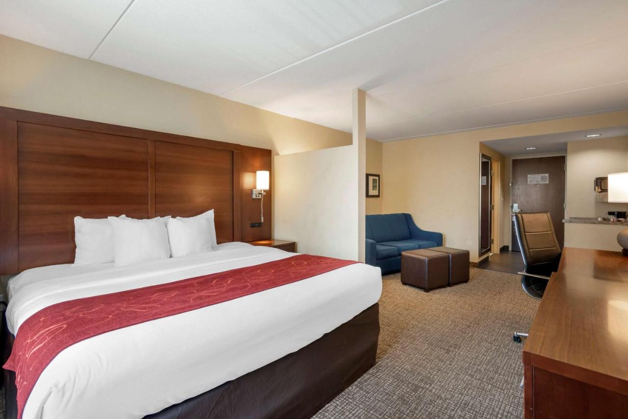 Double Suite with Two Double Beds - Non-Smoking at Comfort Suites Fredericksburg North