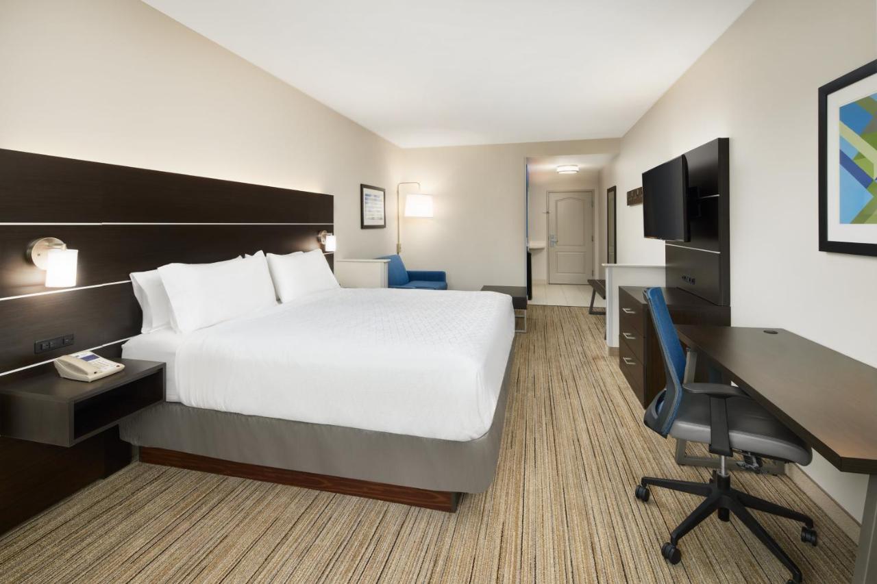 King Suite with Sofa Bed - Non-Smoking at Holiday Inn Express & Suites Valdosta West - Mall Area by IHG