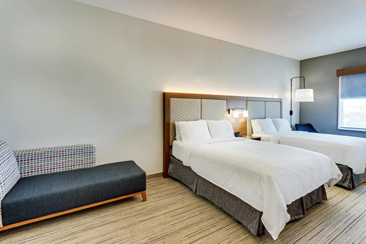 Queen Room with Two Queen Beds - Disability Access/Non-Smoking at Holiday Inn Express & Suites Weatherford by IHG