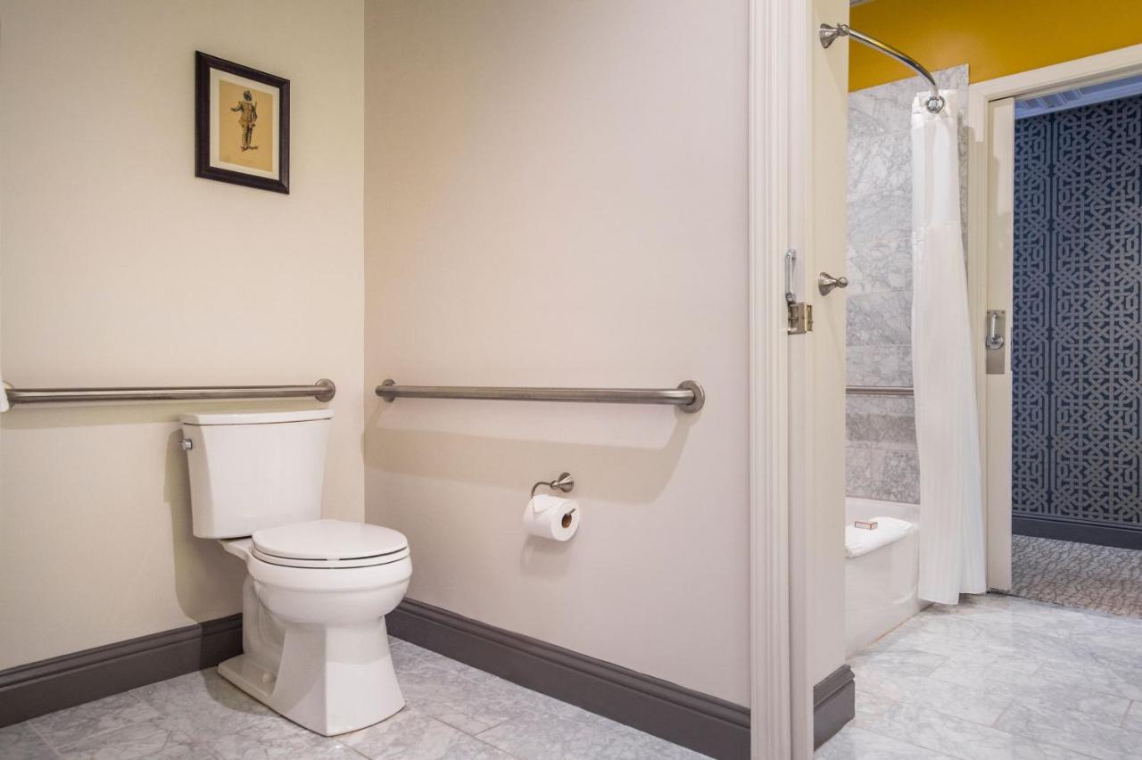 Executive Suite at Warwick San Francisco