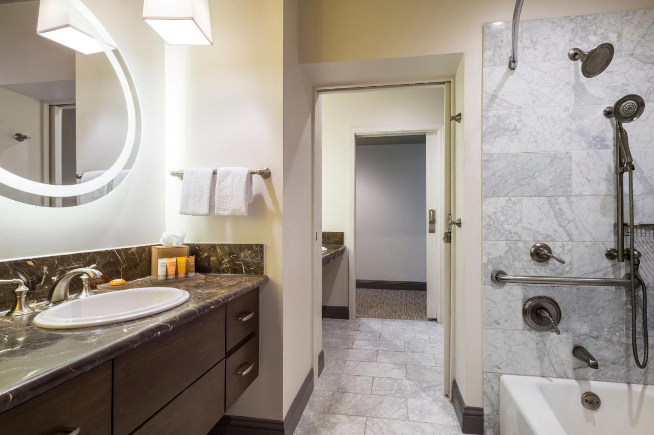 Executive Suite at Warwick San Francisco