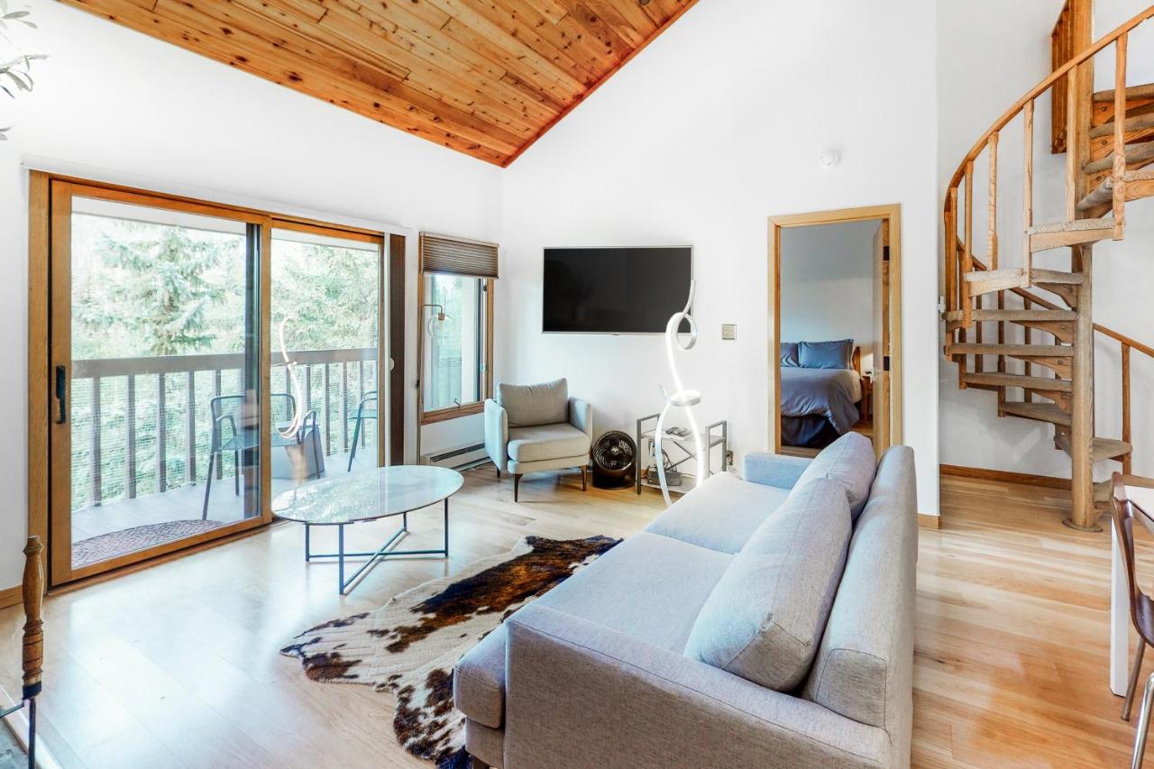 Two-Bedroom Apartment at Townsend Place, A Vail Resorts Property