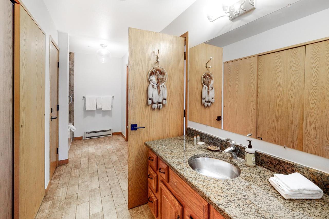Two-Bedroom Apartment at Townsend Place, A Vail Resorts Property