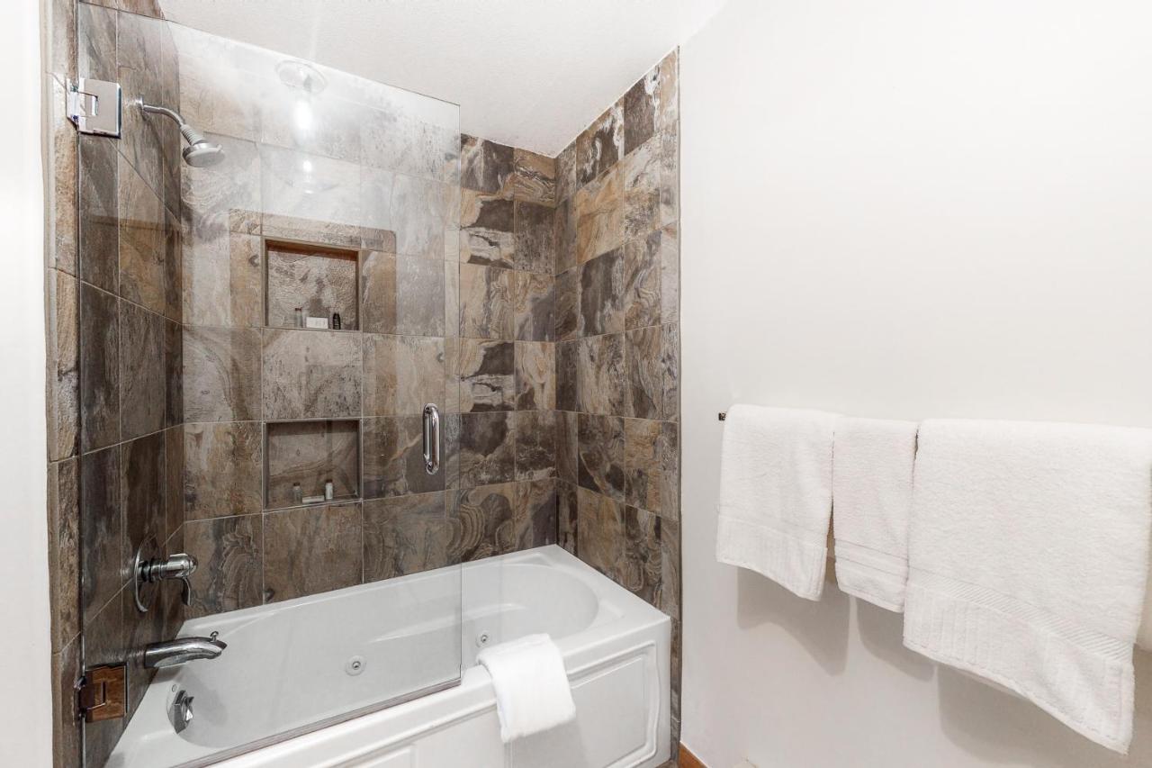 Two-Bedroom Apartment at Townsend Place, A Vail Resorts Property