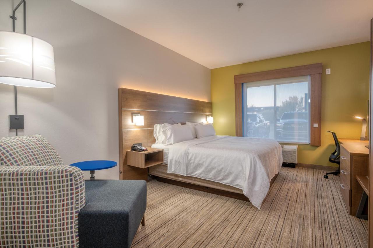 Double Room - Mobility Access Tub/Non-Smoking at Holiday Inn Express Hotel & Suites Greenville by IHG