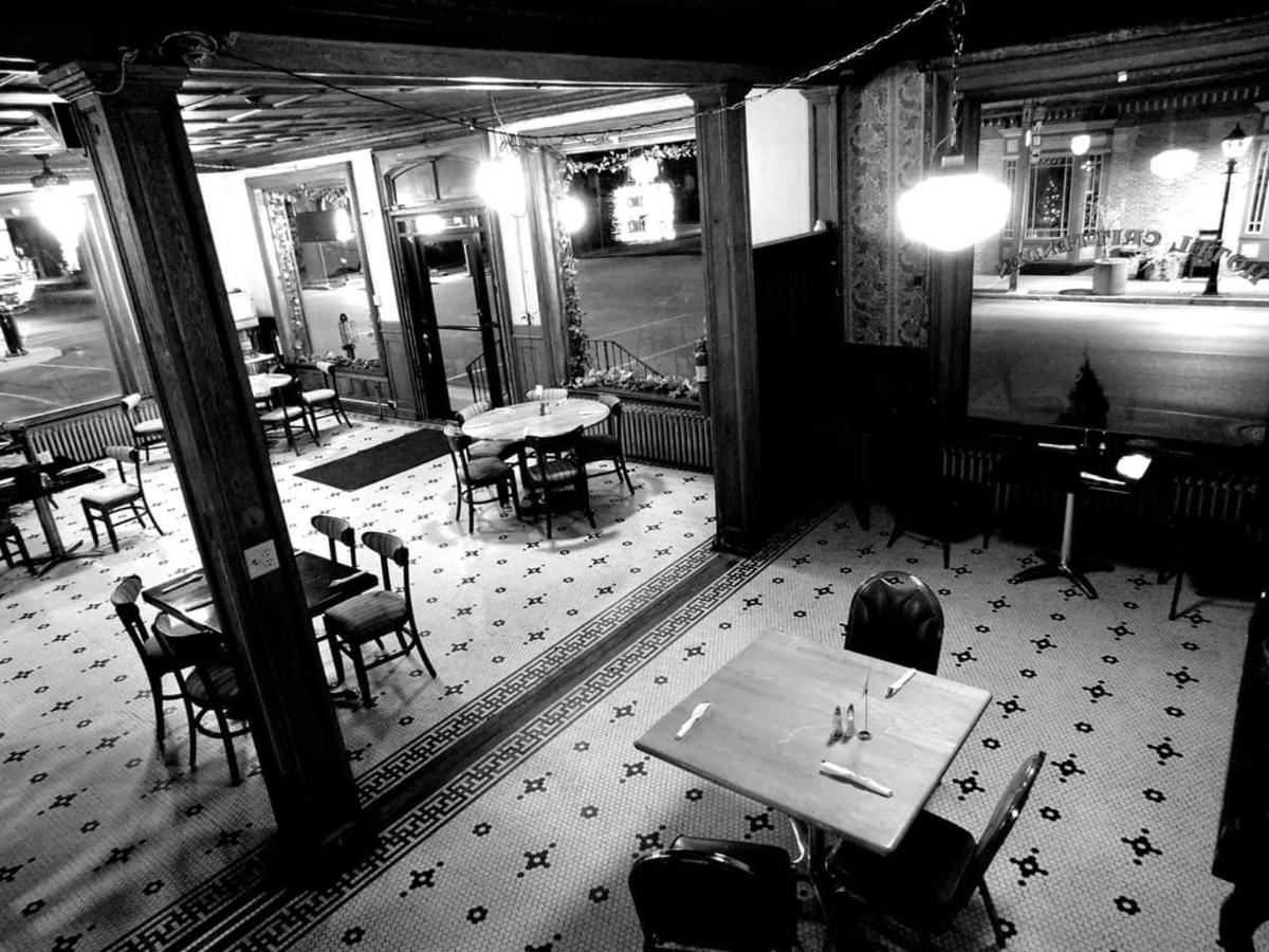 Deluxe King Suite at Hotel Crittenden