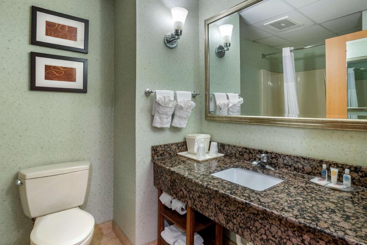 Queen Suite with Two Queen Beds - Non-Smoking at Comfort Suites Hagerstown Southeast