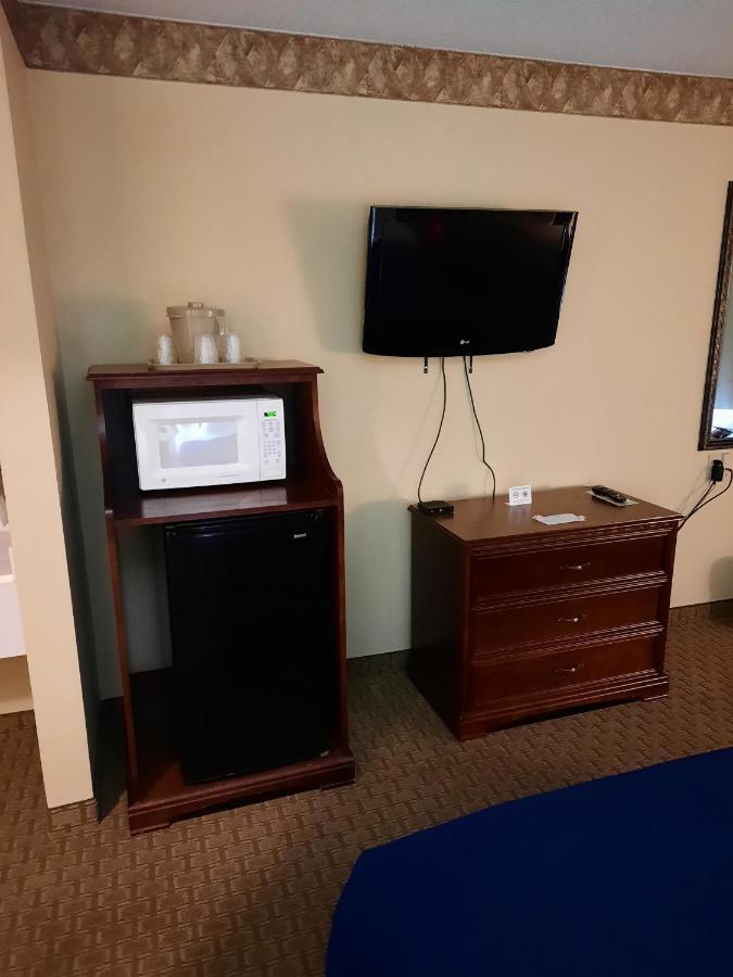 Standard King Room at Horse Creek Inn