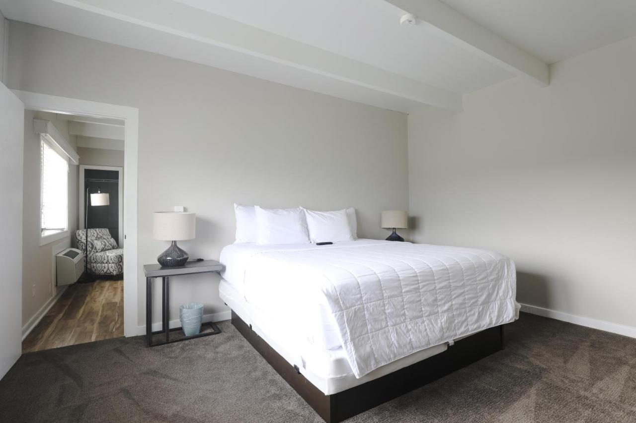 One-Bedroom Apartment at Allenberry Resort