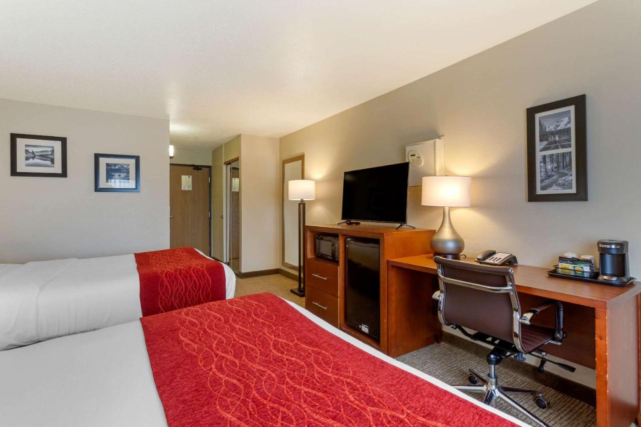 Queen Room with Two Queen Beds - Non-Smoking at Comfort Inn South