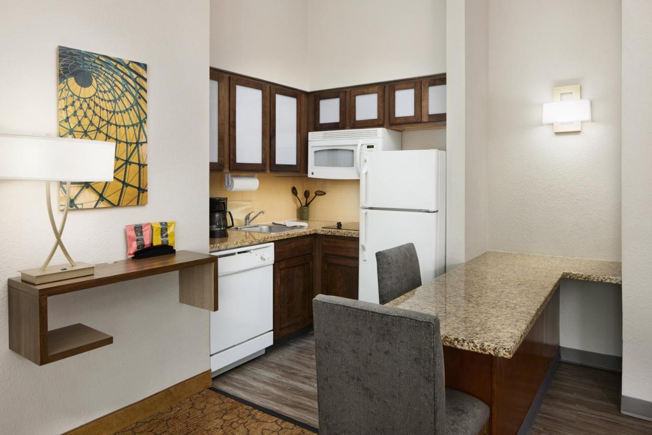 Queen Studio - Non-Smoking at Staybridge Suites Durham/Chapel Hill by IHG
