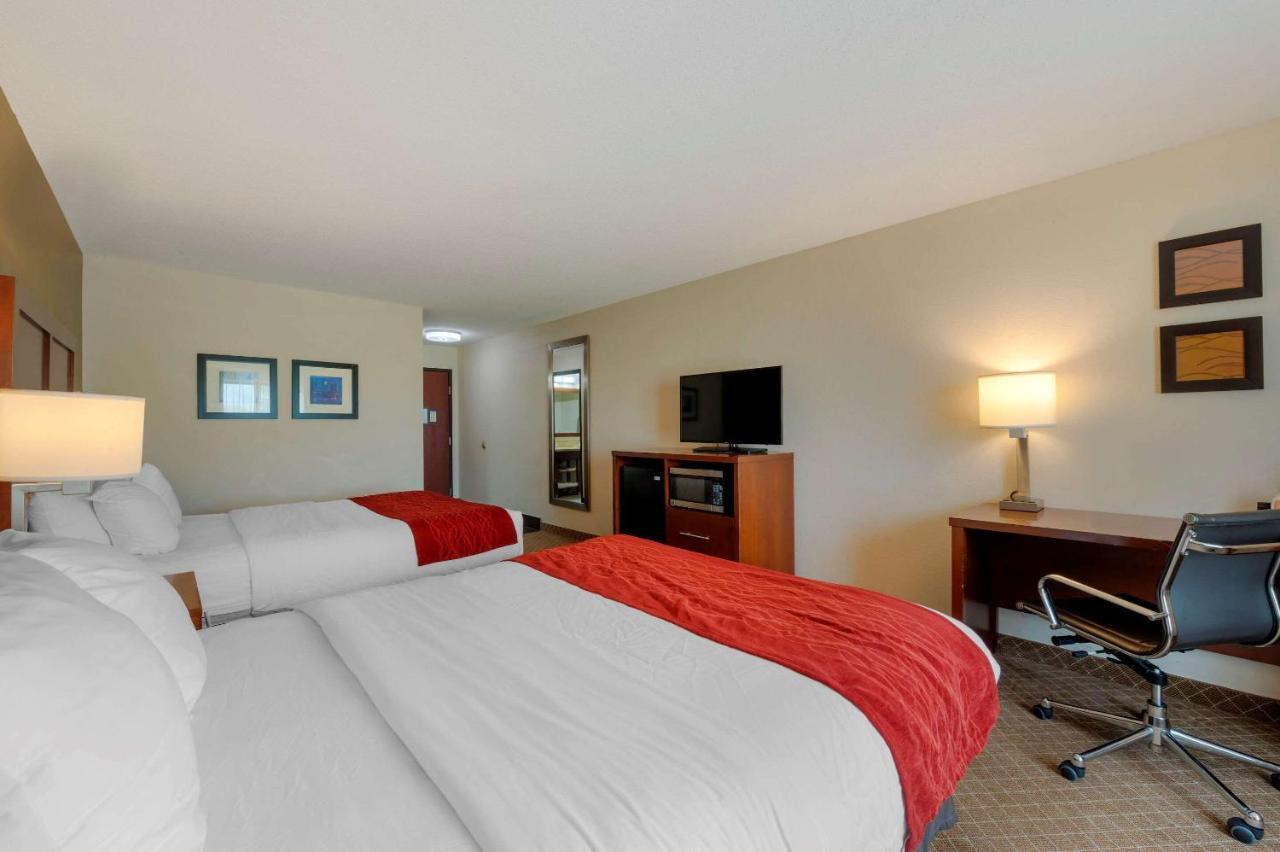 Queen Room with Two Queen Beds - Non-Smoking at Comfort Inn Pickerington - Columbus East