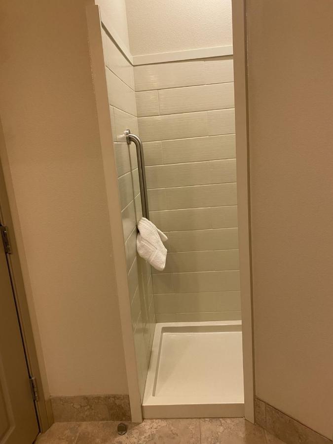 King Room - Non-Smoking at AmericInn by Wyndham Hartford SD