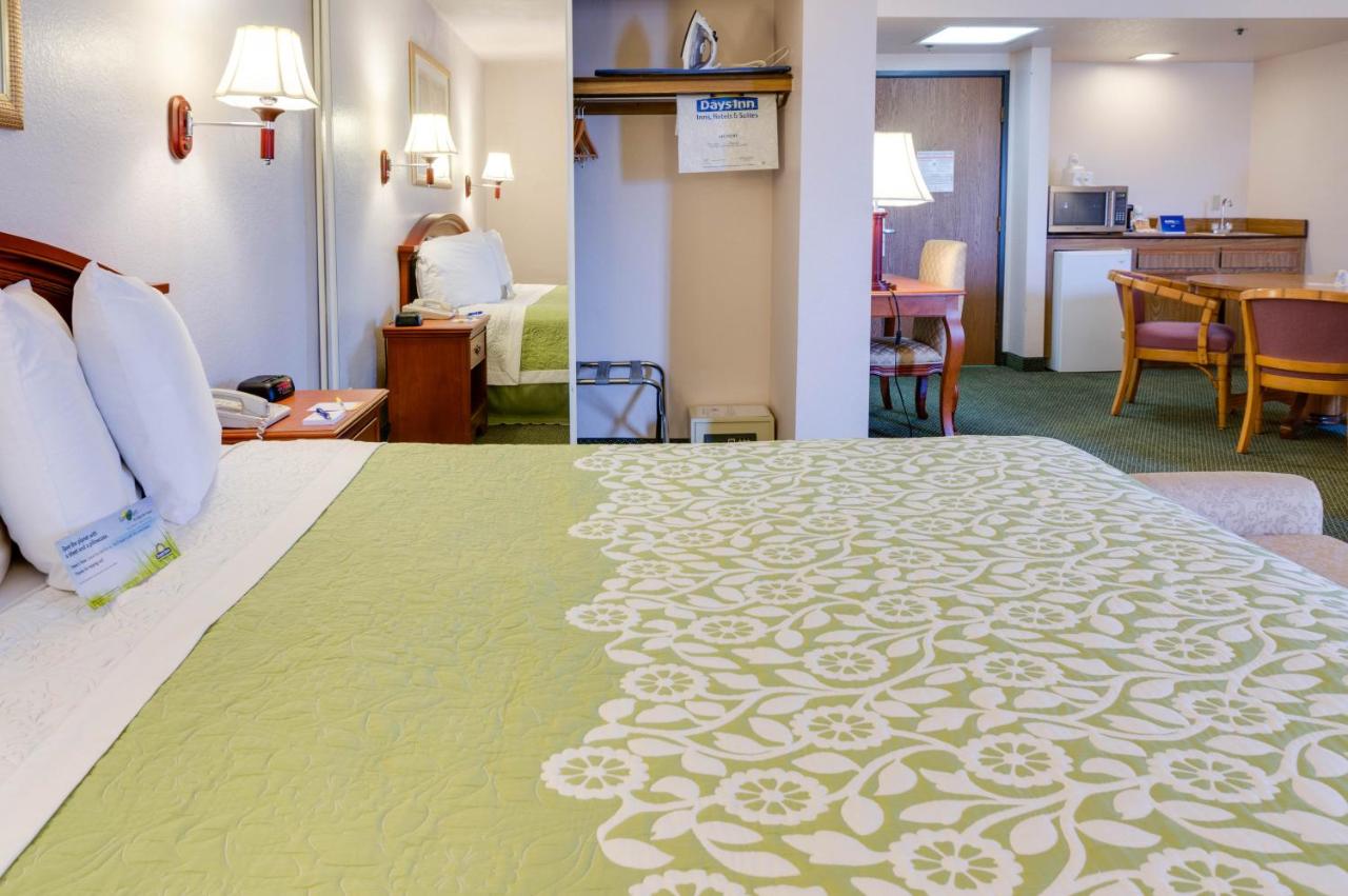 King Studio Suite, Non-Smoking at Days Inn & Suites by Wyndham Fullerton
