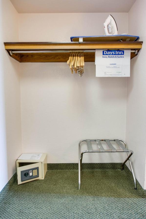 Queen Room with Two Queen Beds - Non-Smoking at Days Inn & Suites by Wyndham Fullerton