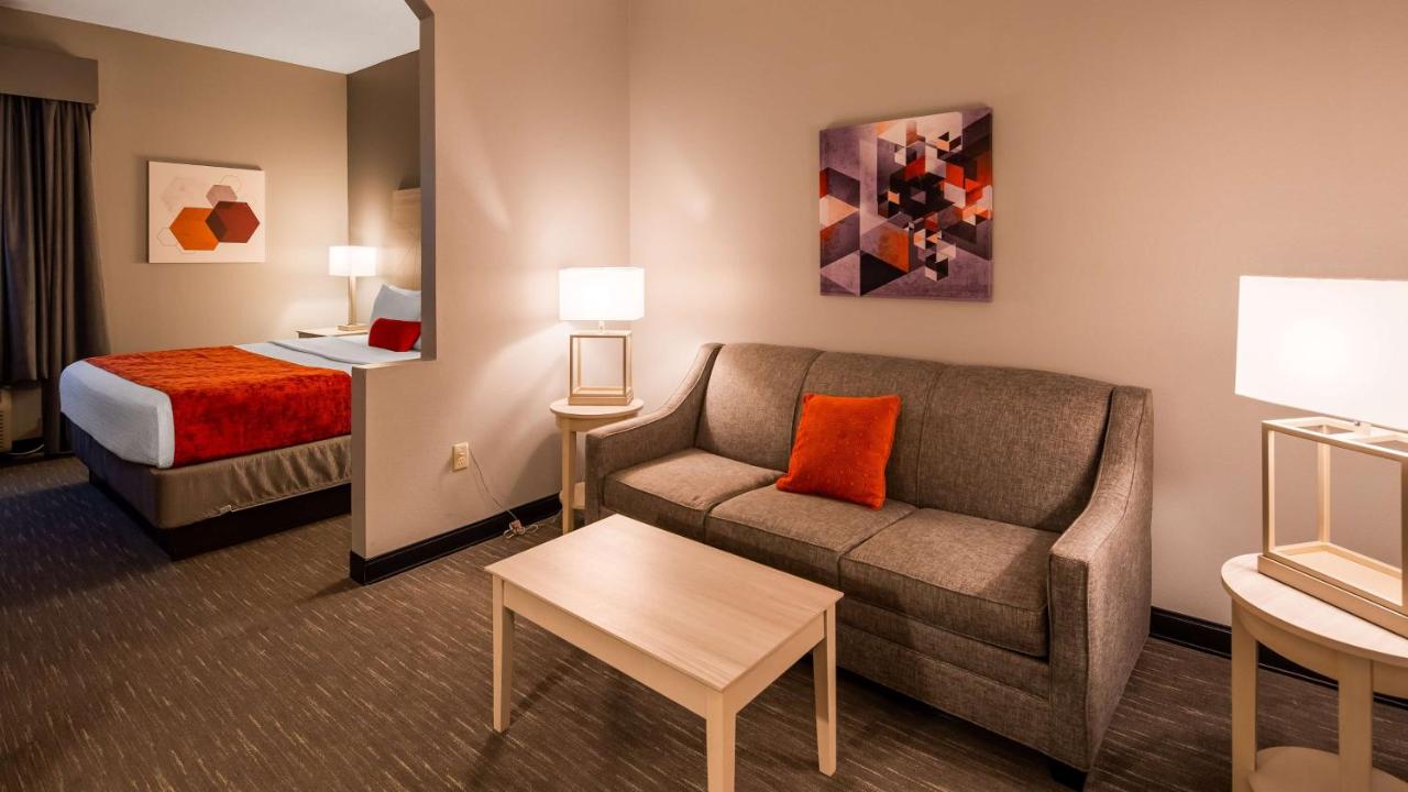 King Suite with Sofa Bed at Best Western Plus New Cumberland Inn & Suites
