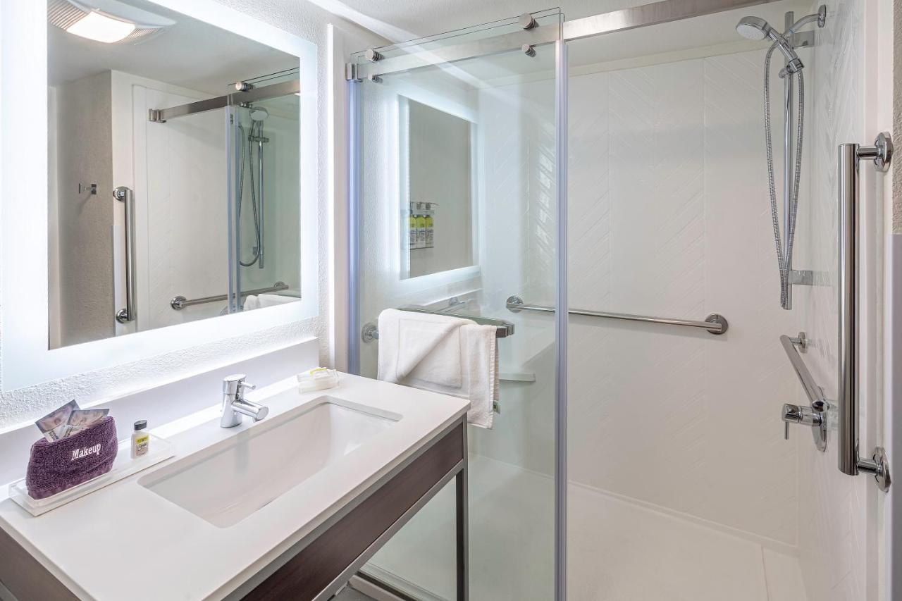 King Room - Hearing Accessible - Non-Smoking at Holiday Inn & Suites Wausau-Rothschild by IHG
