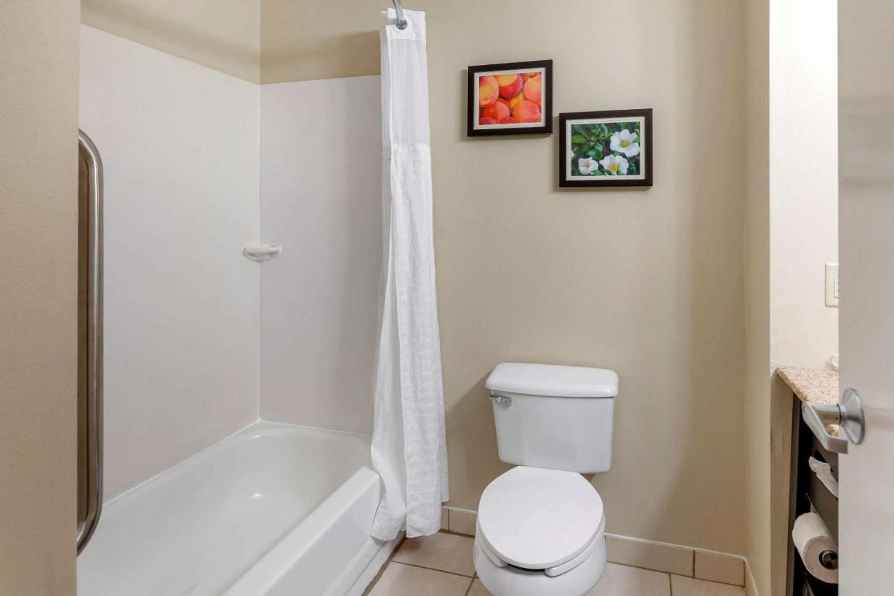 King Suite - Non-Smoking at Comfort Inn & Suites Canton Riverstone Area