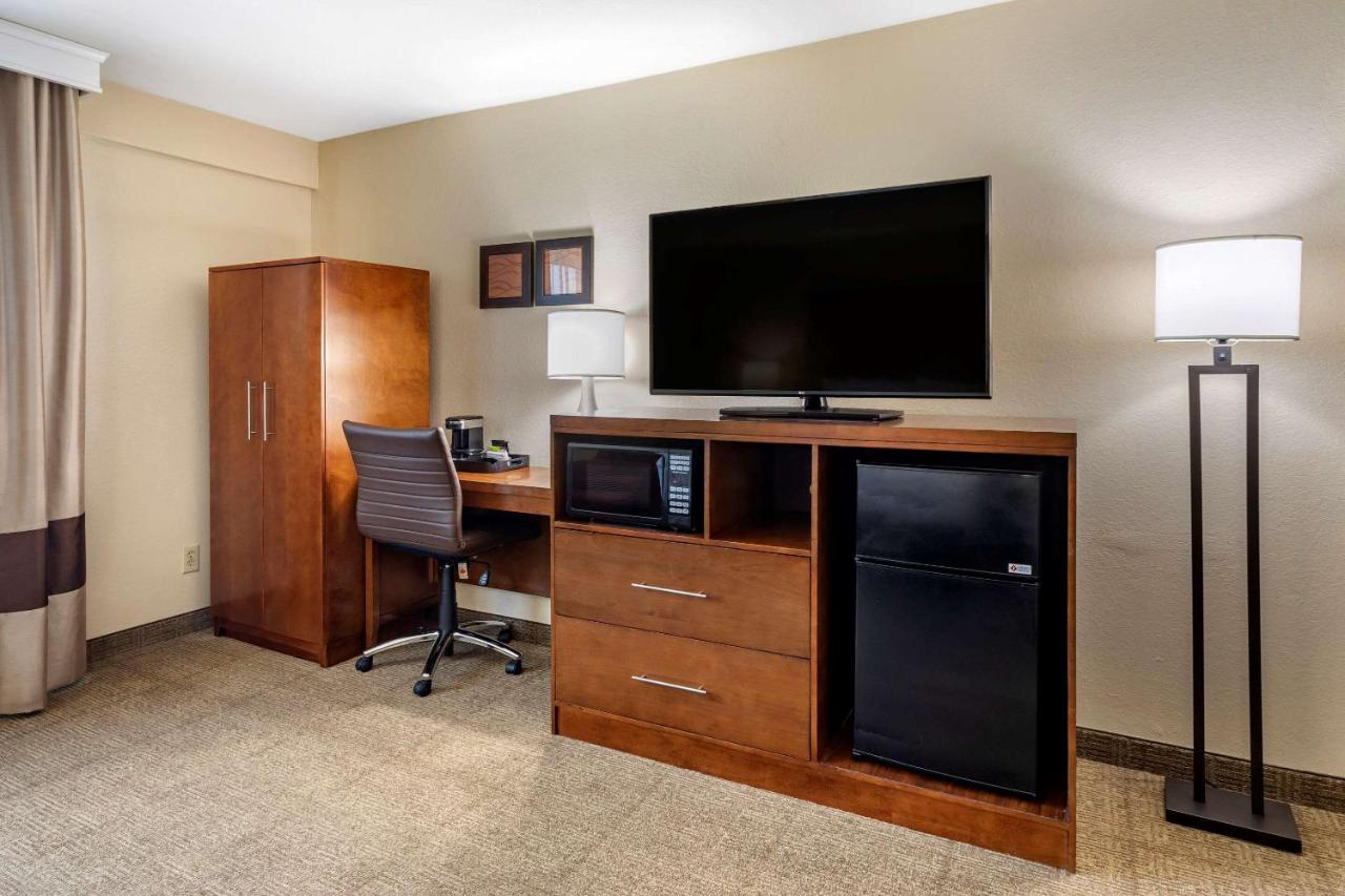 King Room - Non-Smoking at Comfort Inn Nashville West
