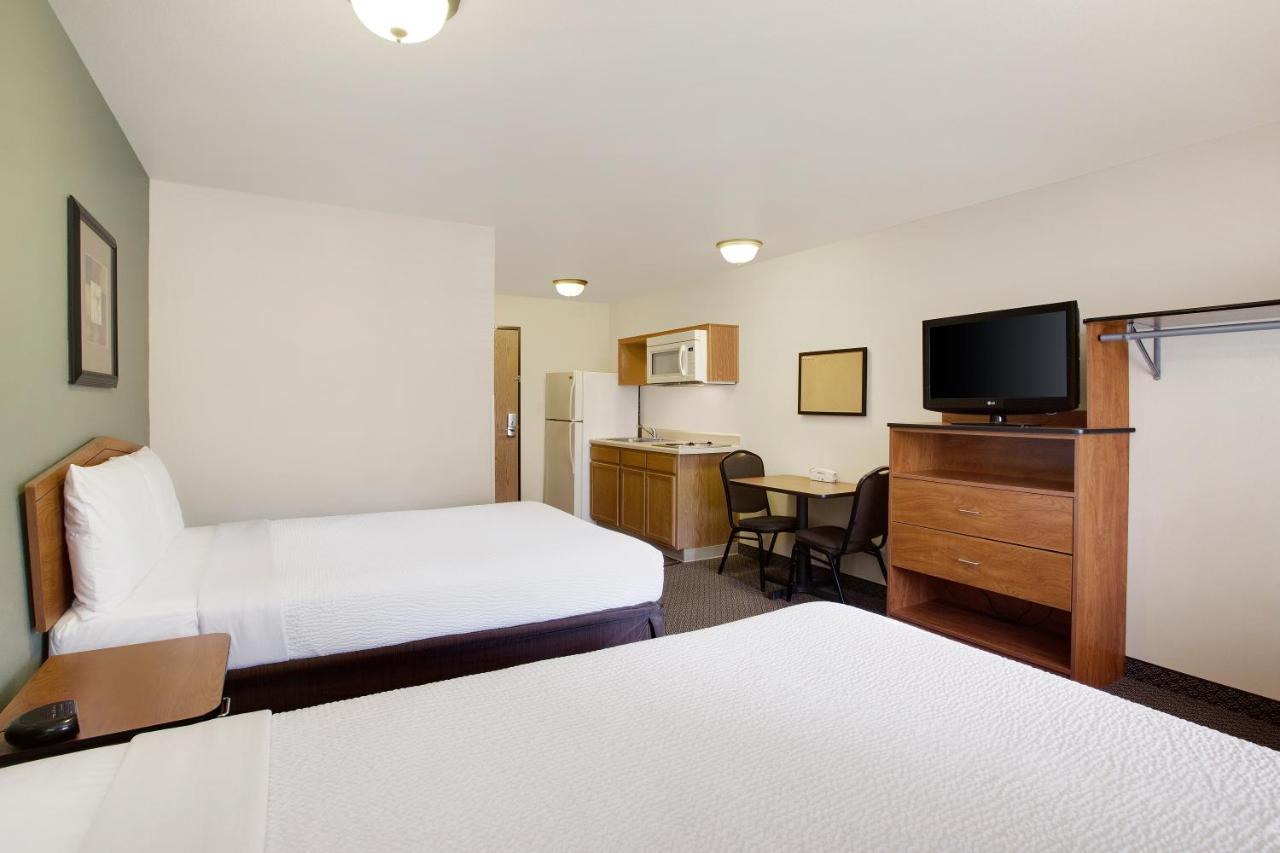 Double Room with Two Double Beds - Non-Smoking at WoodSpring Suites Virginia Beach