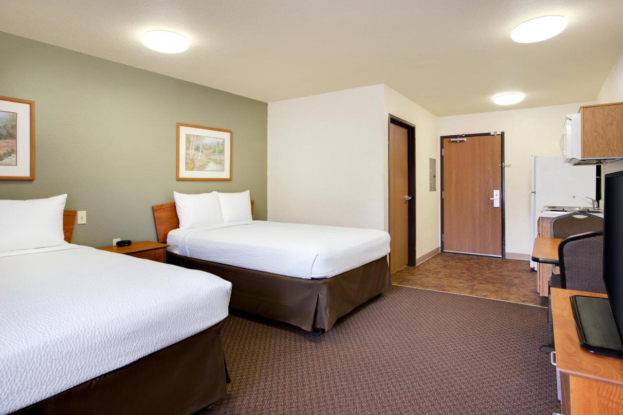 Queen Suite with Two Queen Beds - Smoking at WoodSpring Suites Colonial Heights Fort Lee