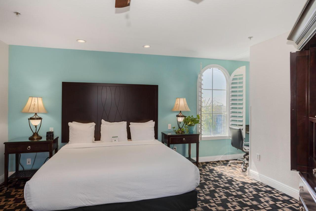 King Suite with Balcony at The Hotel Oceanside