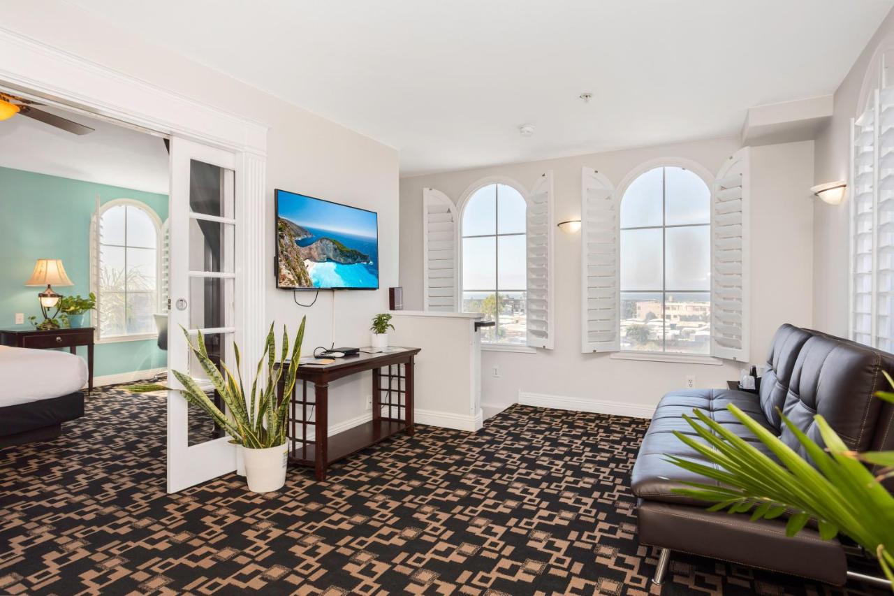 King Suite with Balcony at The Hotel Oceanside