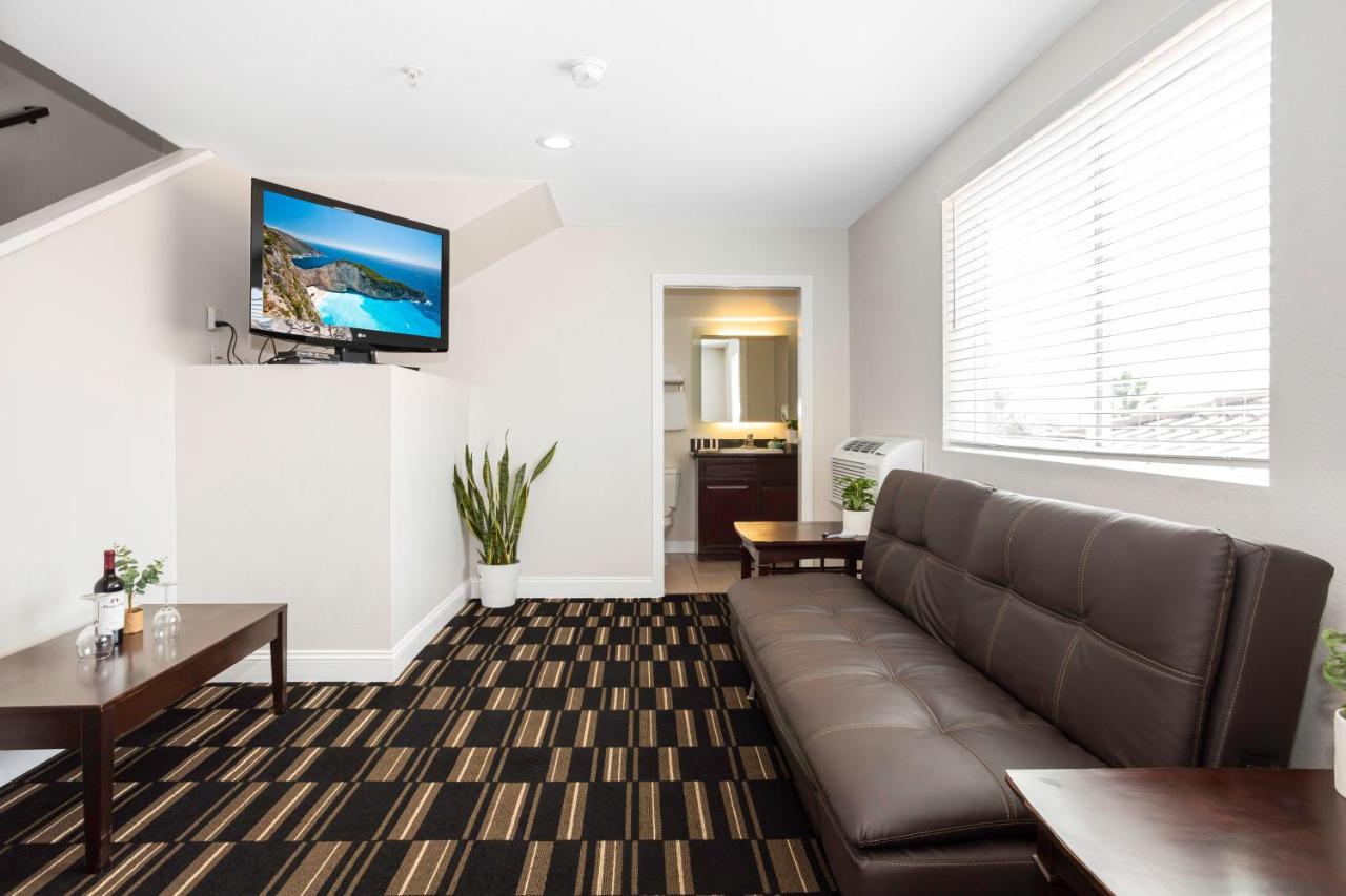 King Suite at The Hotel Oceanside