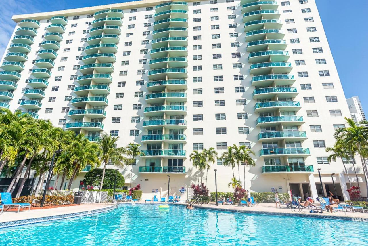 Collins Avenue Apartment