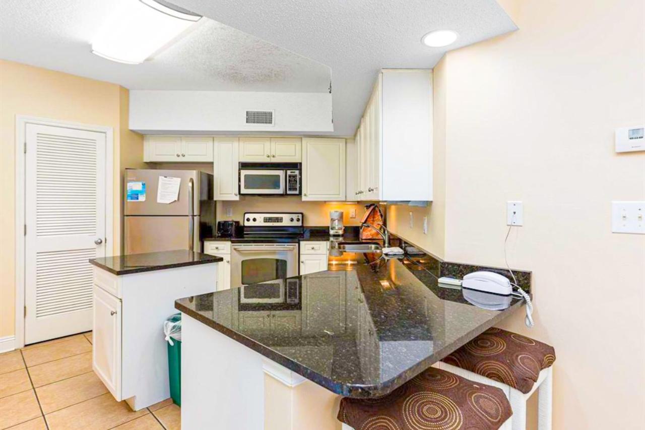 Three Bedroom Apartment at Bluewater