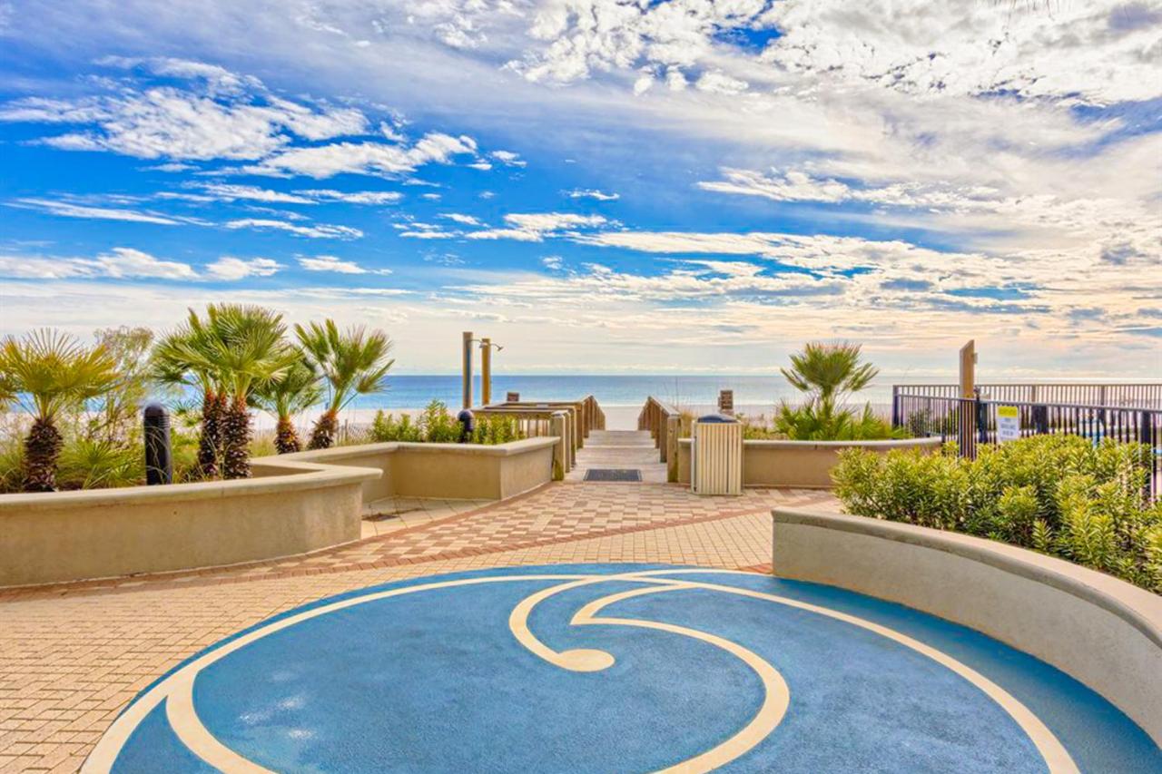 Three Bedroom Apartment at Bluewater