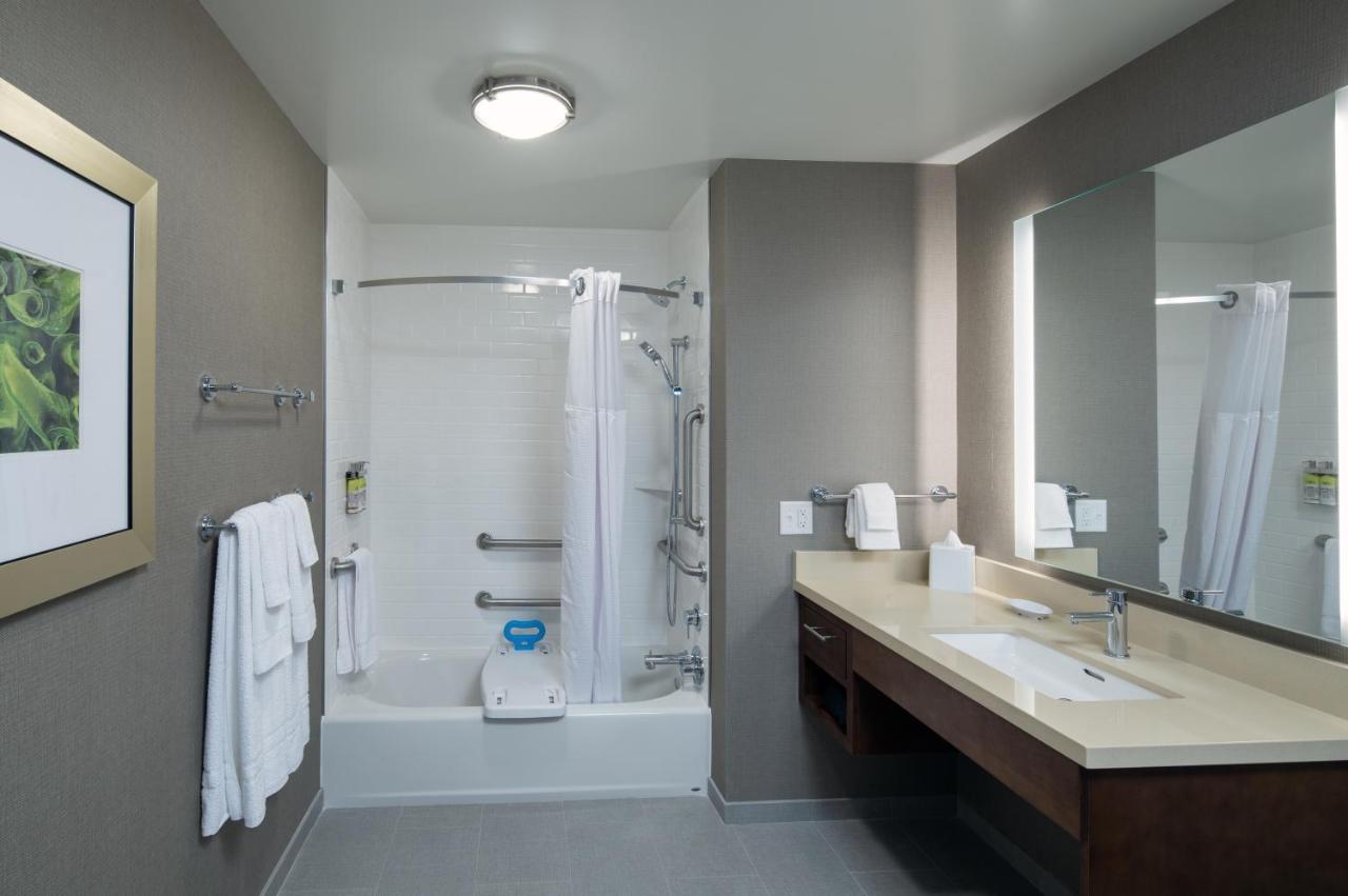 King Studio Suite with Mobility Accessible Tub - Non-Smoking at Staybridge Suites Phoenix - Biltmore Area, an IHG Hotel