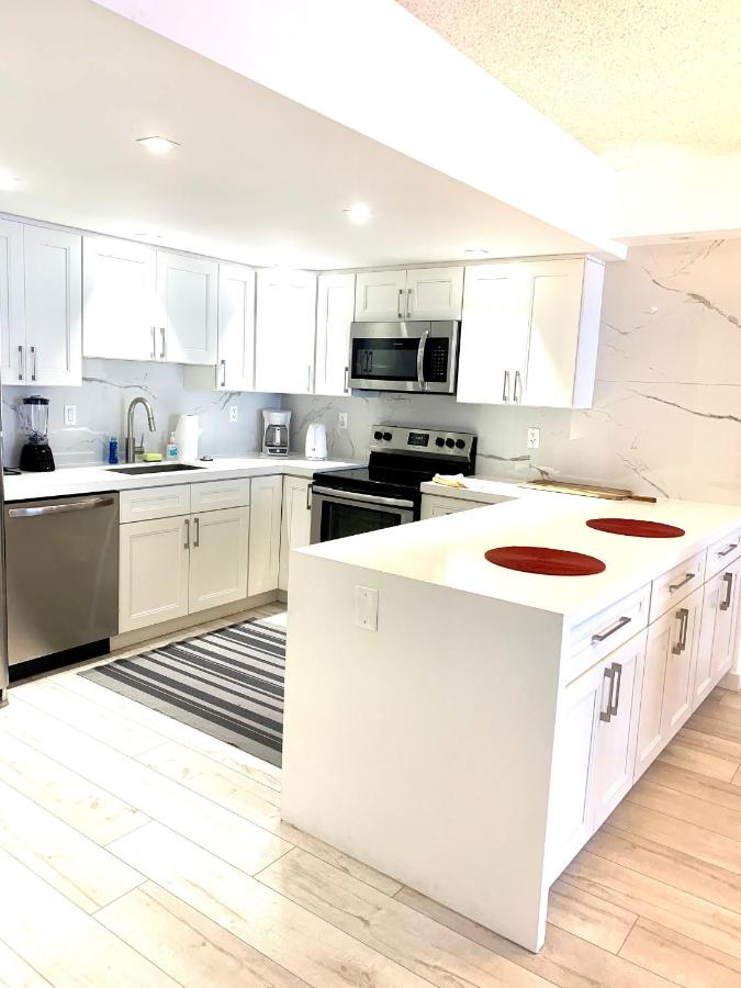 Collins Avenue Apartment