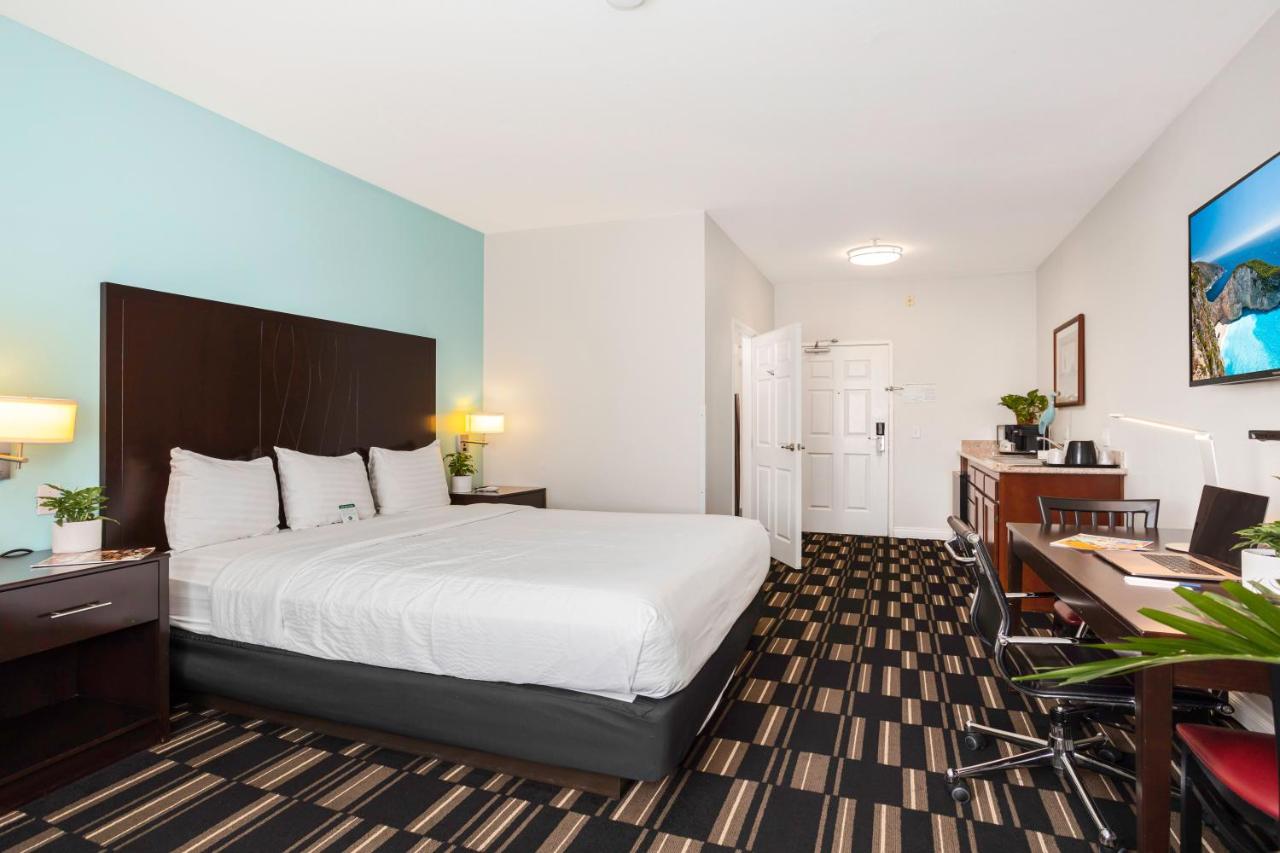 King Room - Disability Access at The Hotel Oceanside