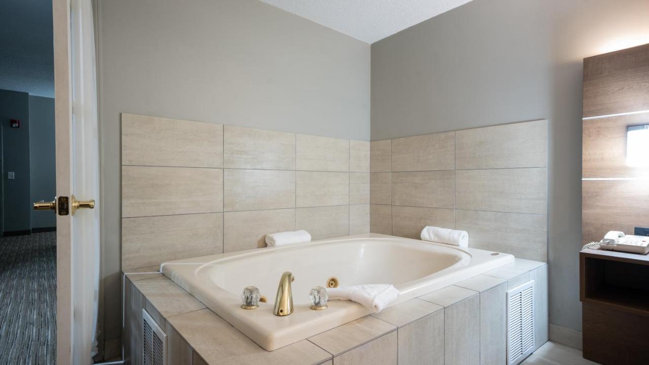 One-Bedroom King Suite at Holiday Inn Express Hotel & Suites Bad Axe, an IHG Hotel