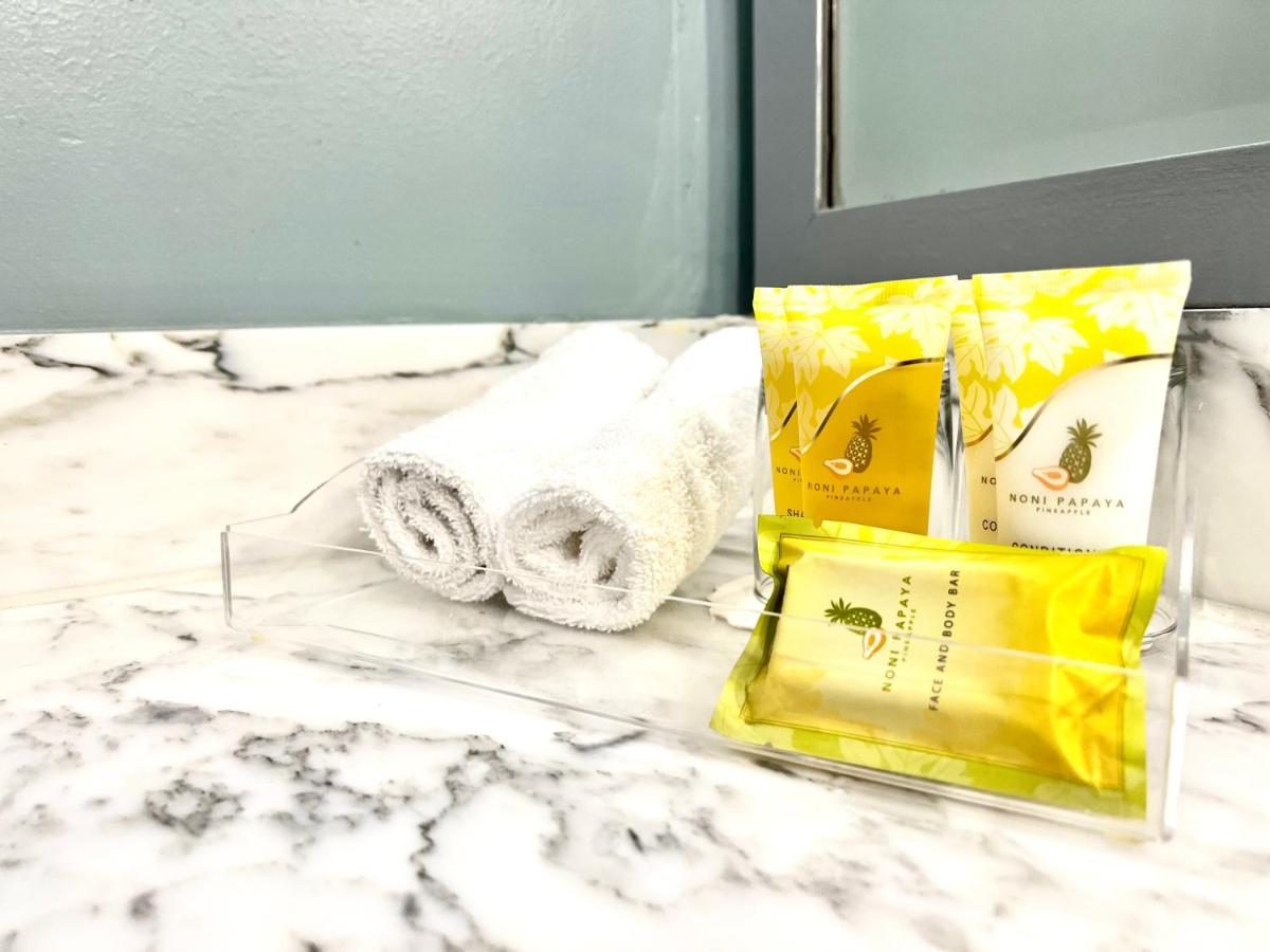 Studio Apartment at Ala Moana Hotel by AirPads