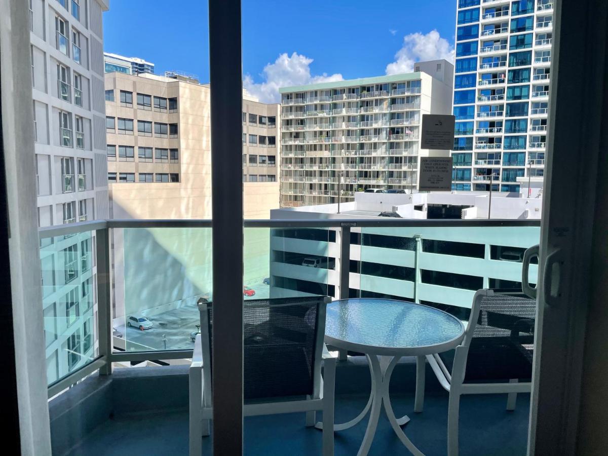 Studio Apartment at Ala Moana Hotel by AirPads