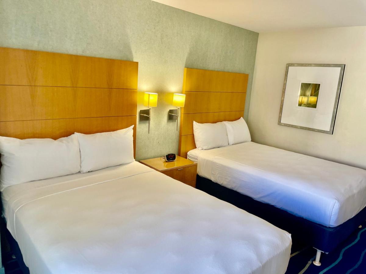 Studio Apartment at Ala Moana Hotel by AirPads
