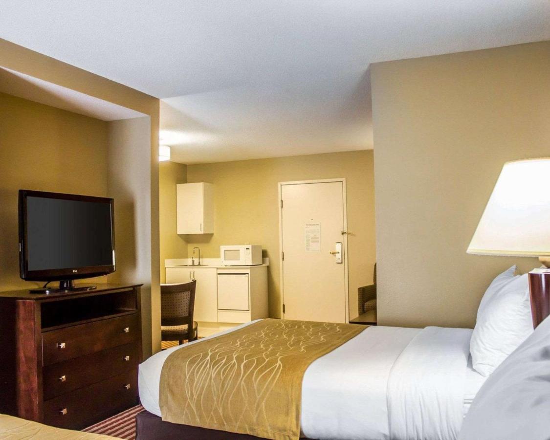 Standard Double Suite with Two Double Beds - Non-Smoking at Comfort Inn & Suites