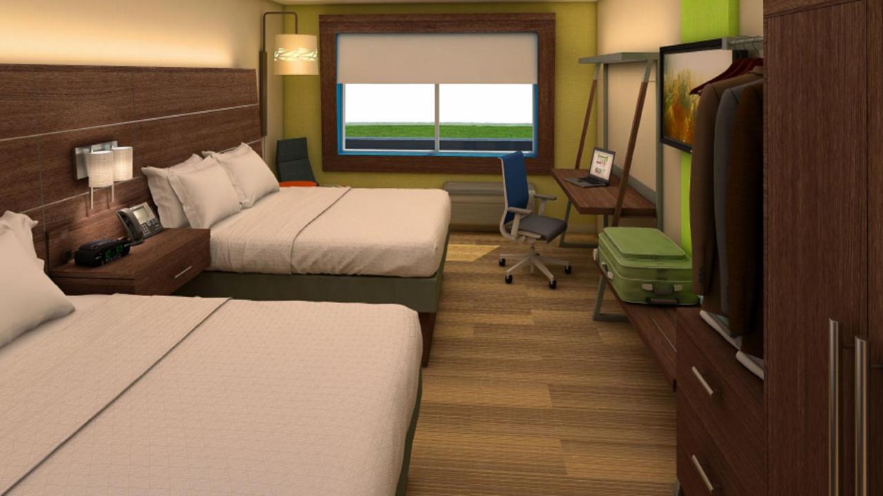 Queen Room with Two Queen Beds at Holiday Inn Express & Suites Van Horn by IHG