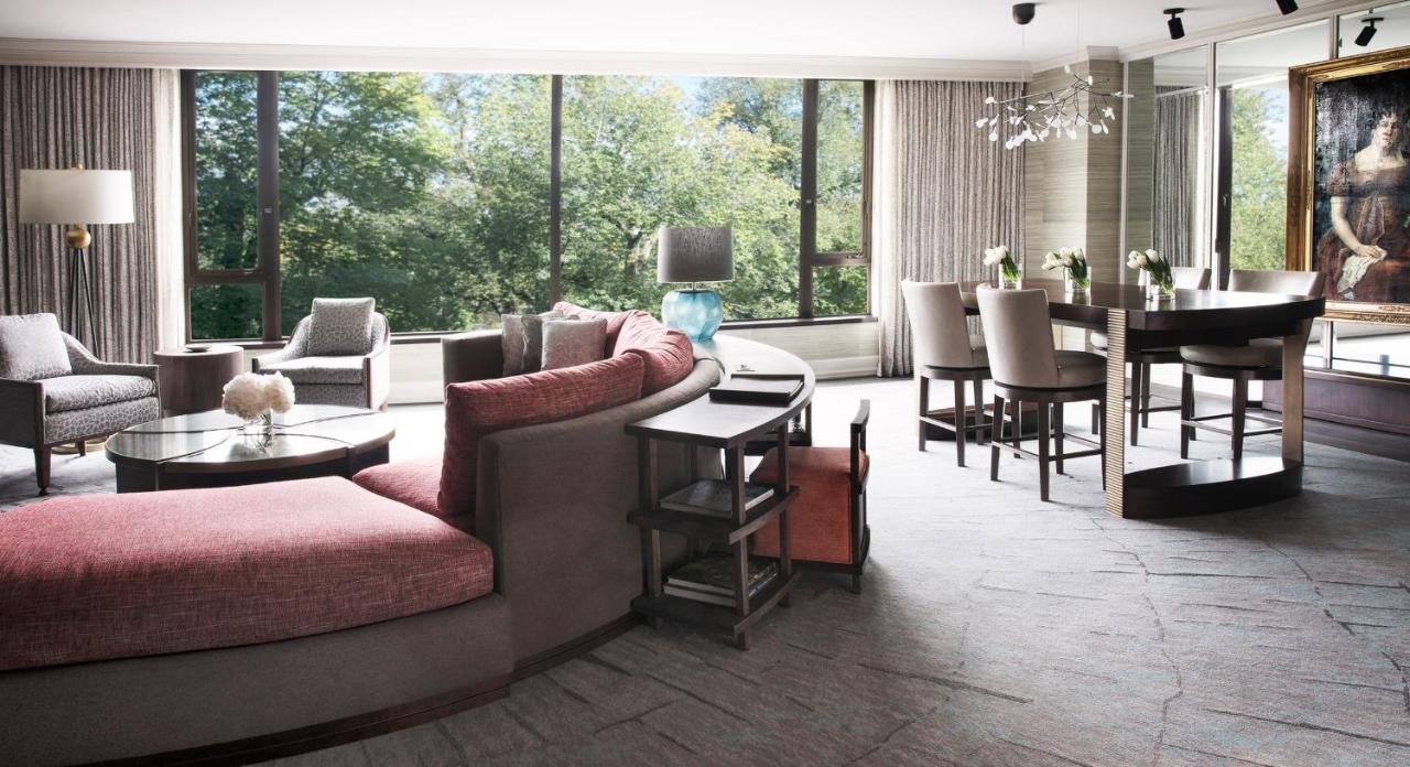 Garden King Suite at Four Seasons Hotel Boston