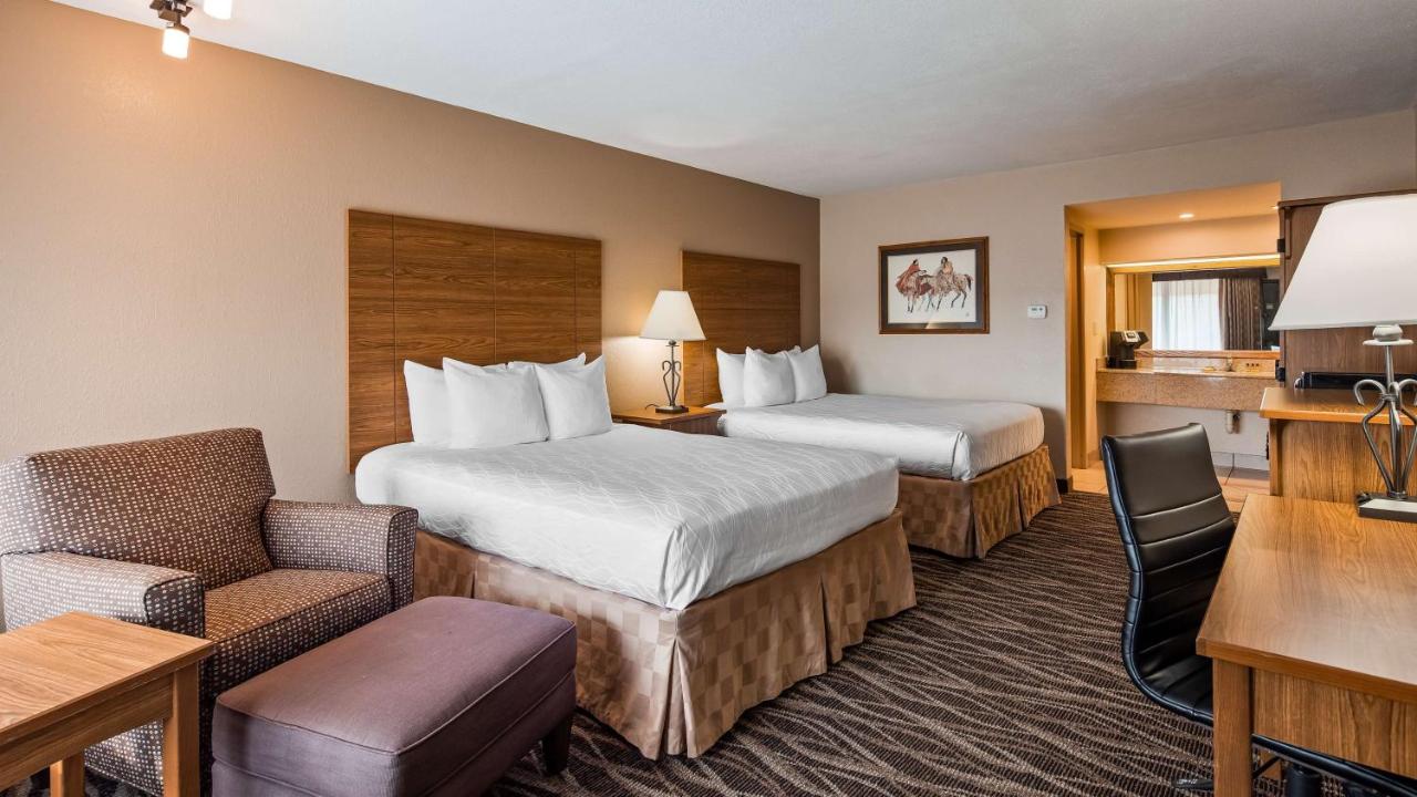 Queen Room with Two Queen Beds - Non Smoking at Best Western Plus Saddleback Inn & Conference Center