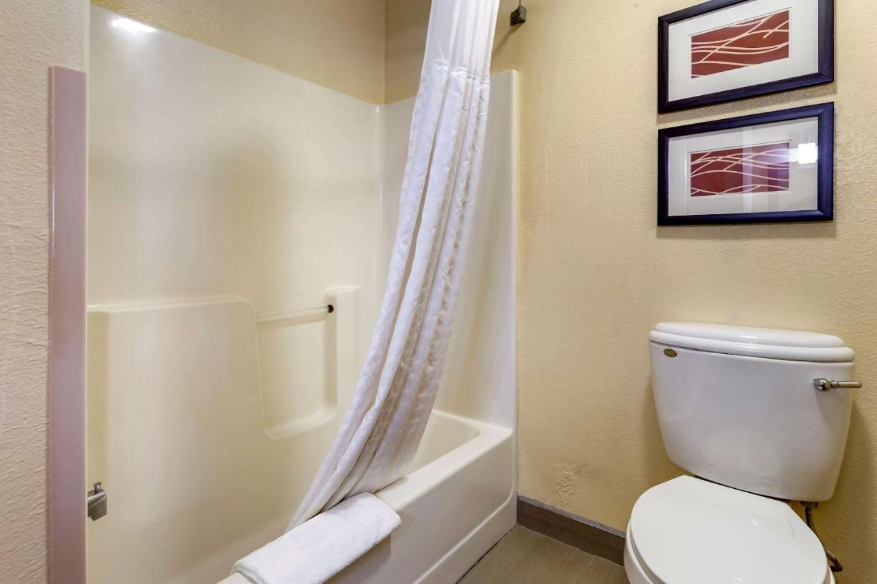 Queen Room with Two Queen Beds at Comfort Inn & Suites North Aurora - Naperville