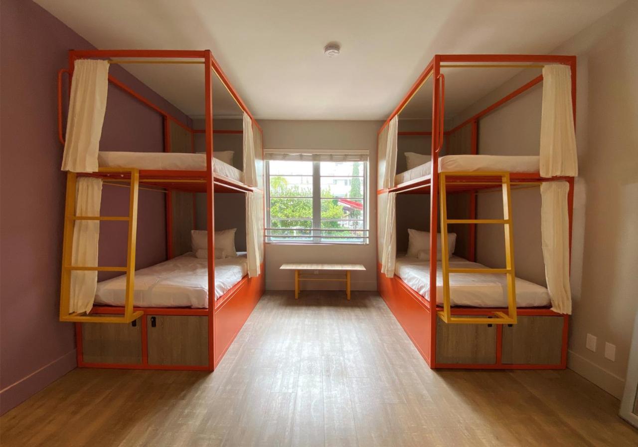 Bed in 4-Bed Dormitory Room at Viajero Miami