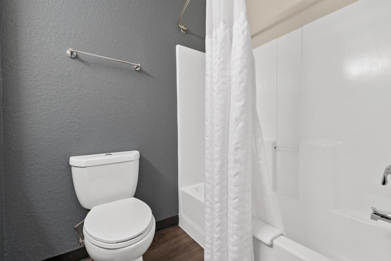 Queen Studio - Non-Smoking at Extended Stay America Premier Suites Miami Downtown Brickell